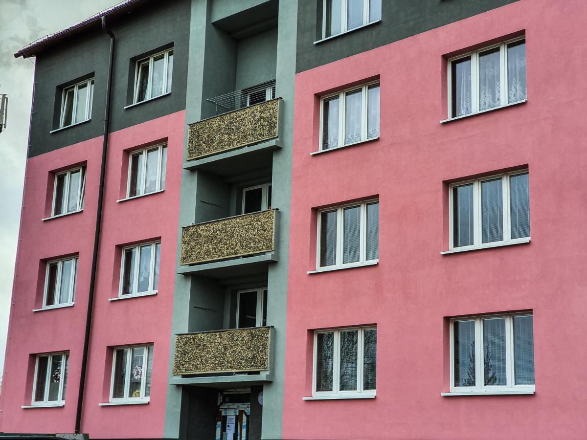 Apartmany Schmiedeberg U Klinovce Kovářská エクステリア 写真